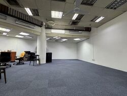 Sim Lim Tower (D8), Shop House #570511741